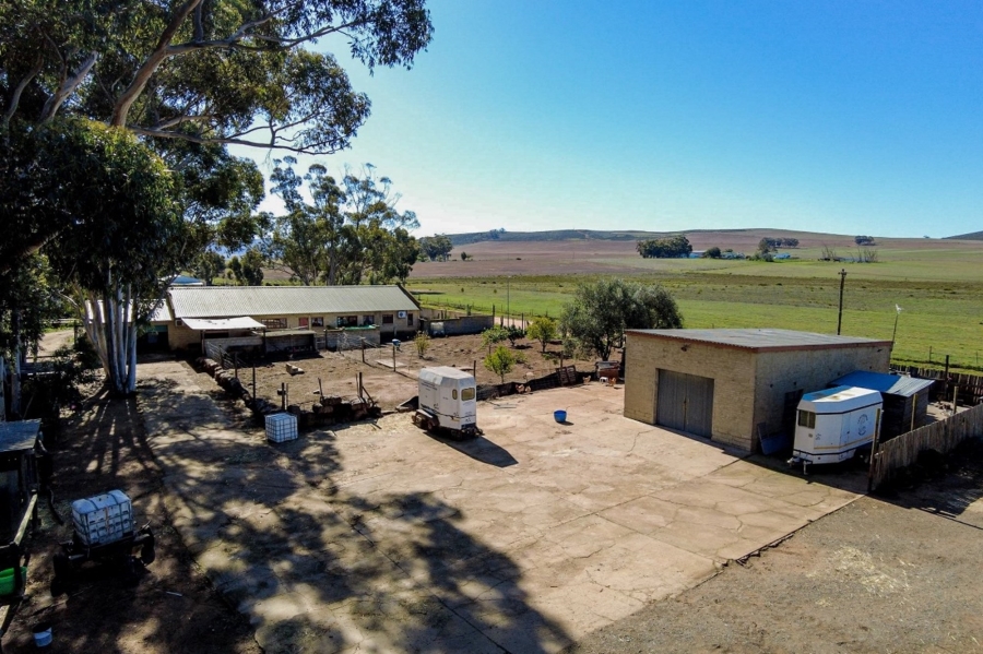 3 Bedroom Property for Sale in Hooikraal Western Cape
